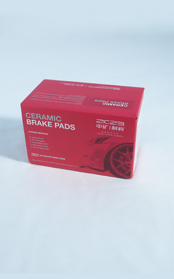 Conjunto de pastilhas de travão de cerâmica com sensor de redução de ruído e desgaste para Cadillac